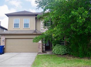 6906 Hazelnut Ln, Baytown, TX 77521