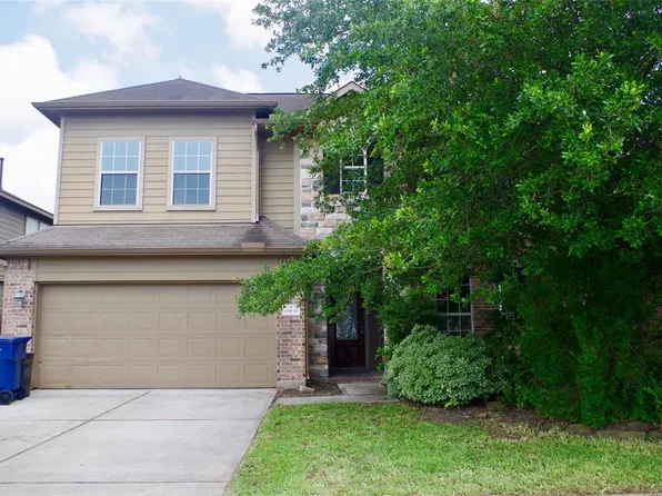 6906 Hazelnut Ln, Baytown, TX 77521