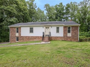 225 Philray Rd, North Chesterfield, VA 23236