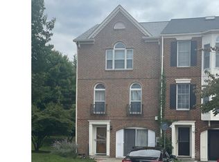 28 Victoria Sq, Frederick, MD 21702