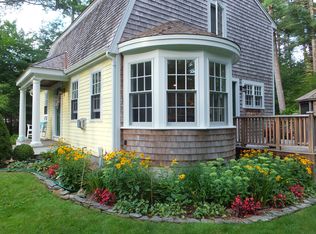 825 Temple St, Duxbury, MA 02332