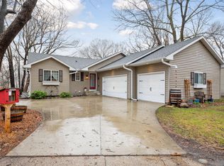 3067 Alexander Ln, Mound, MN 55364