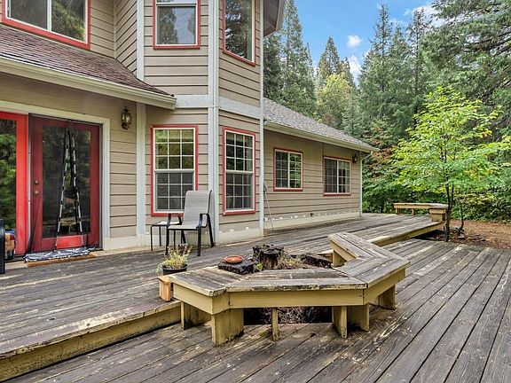 5th image of 1007 McCloud Ave
