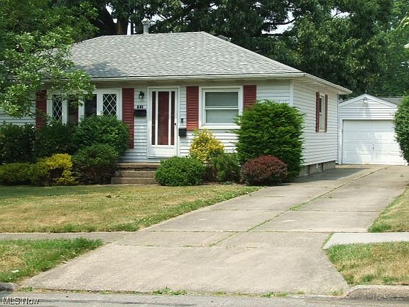 2nd image of 531 Lynn Dr