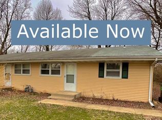 111 Howard Dr, Belleville, IL