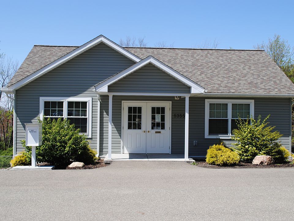 2nd image of 5540 Copper Dr APT 302