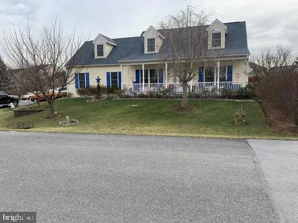 18503 Manassas Dr, Hagerstown, MD 21740
