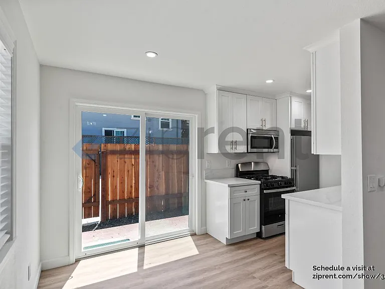1421 Adeline St — Photo 11