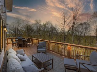 23100 Summit Ave, Shorewood, MN 55331