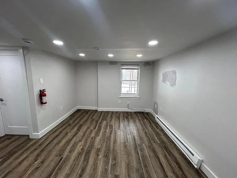 334 S Main St #2E — Photo 8