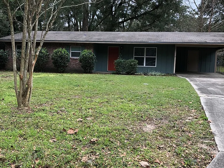 600 NW 52nd Ter — Photo 1