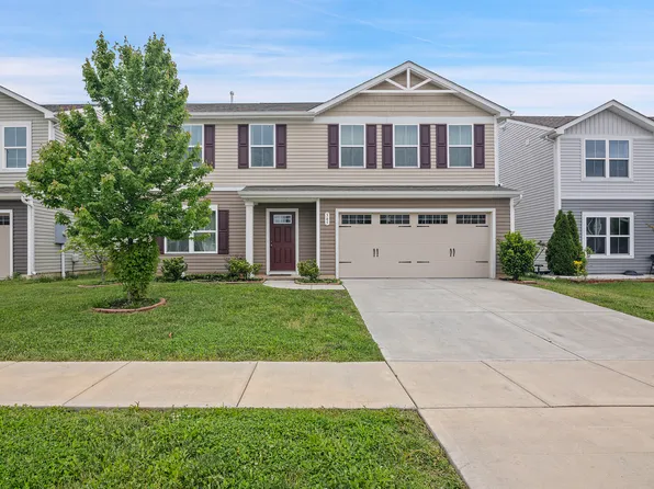 345 Campus Ln, Greenwood, IN 46143