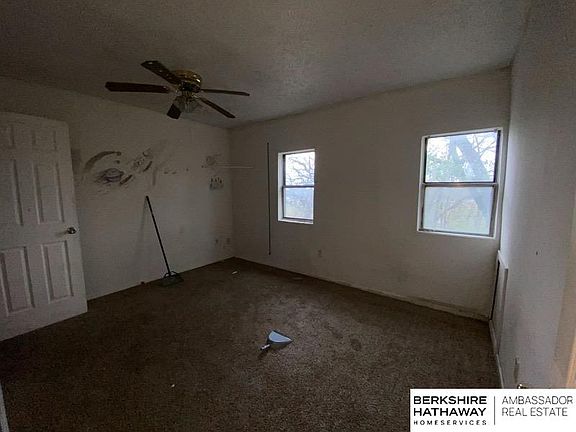 2nd image of 503 S 1st St