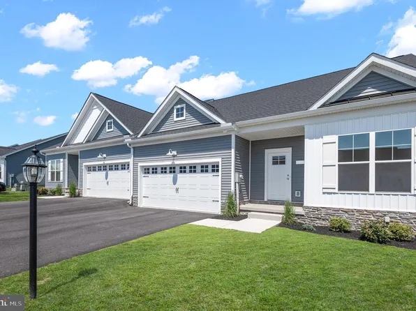 232 Ridge View Ln, Hanover, PA 17331