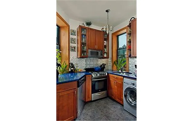 Sold by Douglas Elliman | media 8