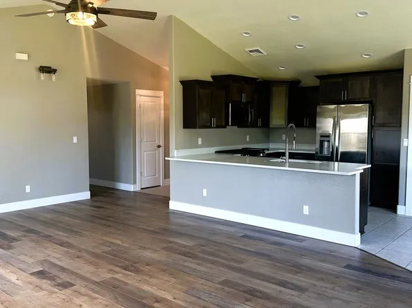 147 Summerwood Ct, Roseburg, OR 97471