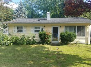 42 Douglas Cir, Smithfield, RI 02828