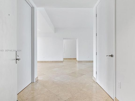 3rd image of 15901 Collins Ave APT 904