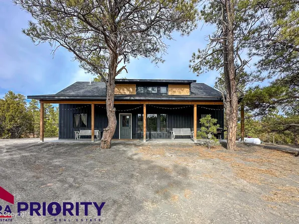 91 Juniper Hills Rd, Moorcroft, WY 82721