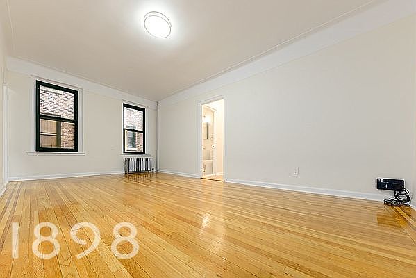 1st image of 4309 47th Ave APT 3R