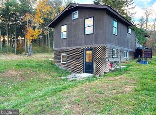 75 Red Tailed Hawk Rd, Paw Paw, WV 25434