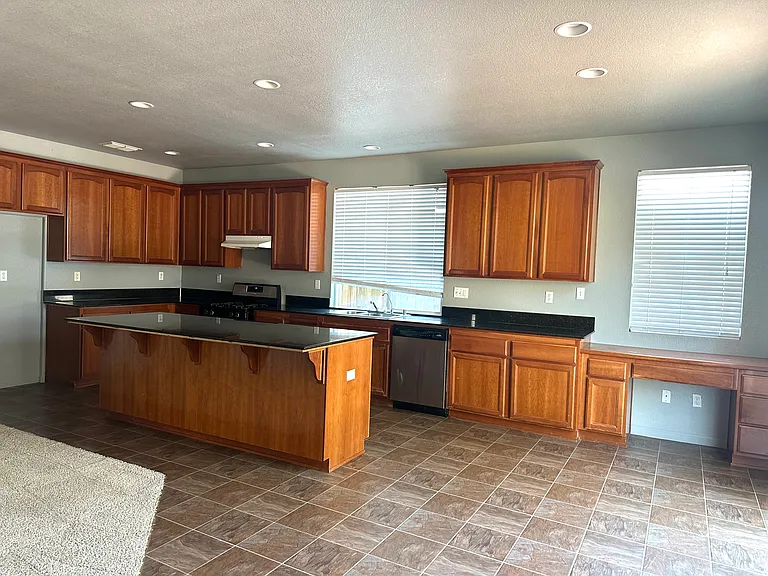 10121 Schuler Ranch Rd — Photo 3
