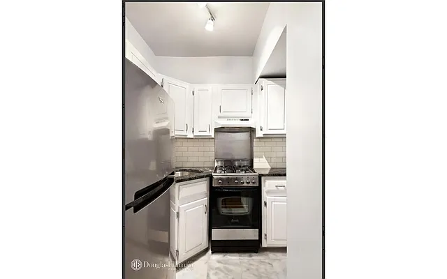 Rented by Douglas Elliman | media 12