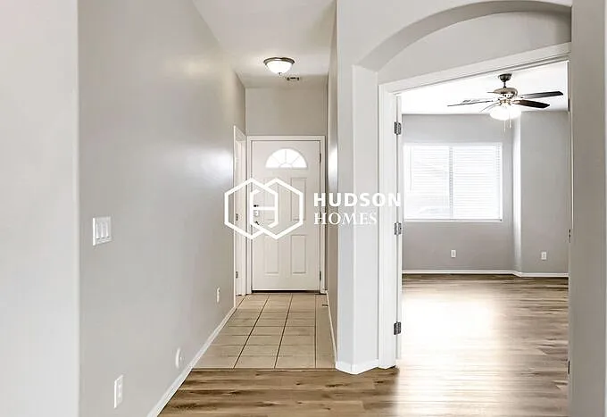 8984 W Bremen St — Photo 5