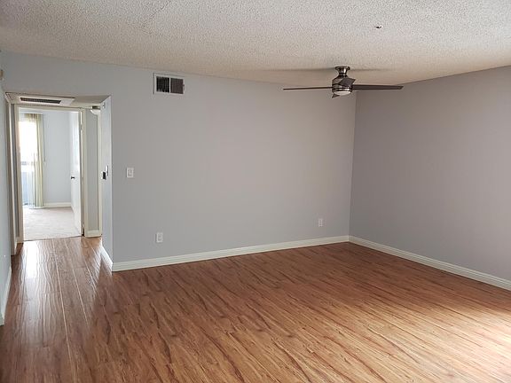 Living Room/ Dining Room