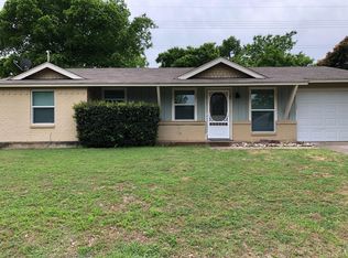 3917 Redstone Rd, Denton, TX 76209