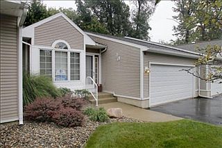 1st image of 138 Bridgewood Dr