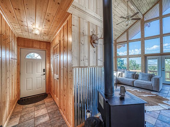 5th image of 741 Wolfe Rd