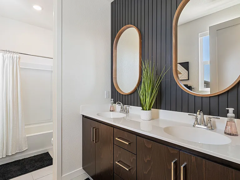 2471 Lake Club Dr — Photo 13