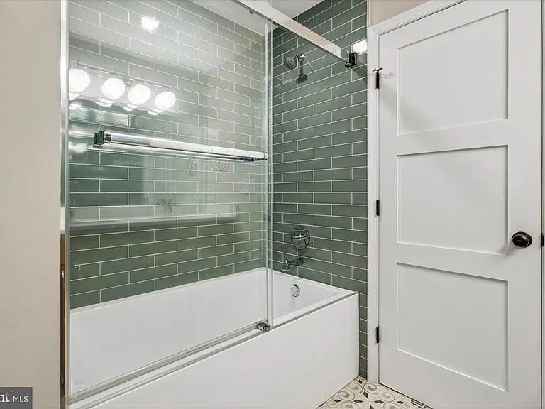 1710 Chesterford Way — Photo 42