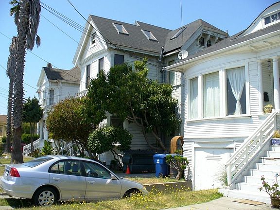 2429 Buena Vista Ave