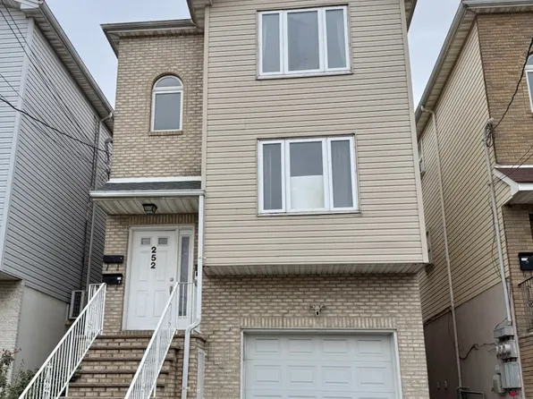 252 Passaic Ave #2, East Newark, NJ 07029
