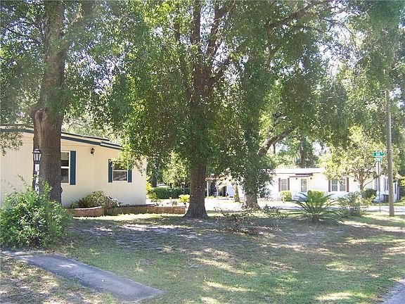 5th image of 4145 Woodland Cir