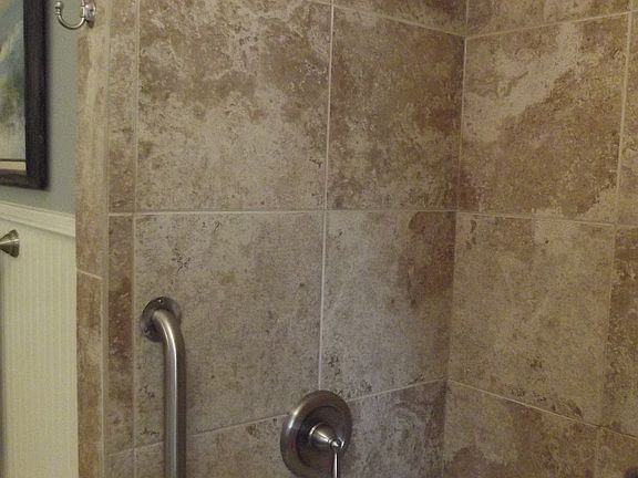 3rd image of 159 Bluegill Ln