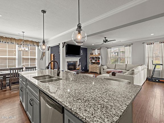 2nd image of 5112 Huntley Trail
