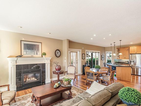 2nd image of 550 Falcon Ct