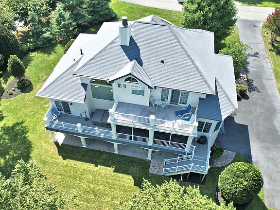 3rd image of 16986 Black Marlin Cir
