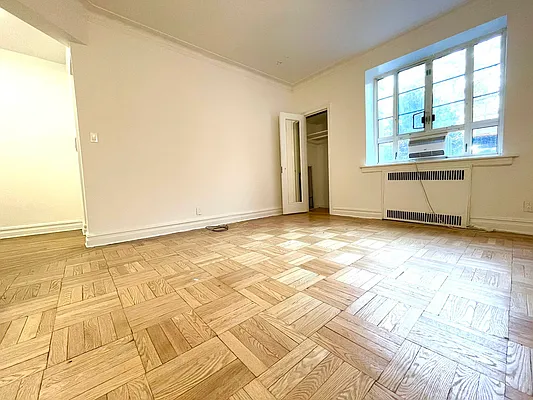 Rented by R New York | media 1