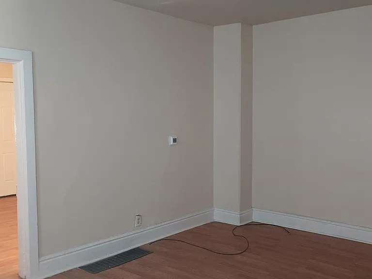 449 Park Ave — Photo 18