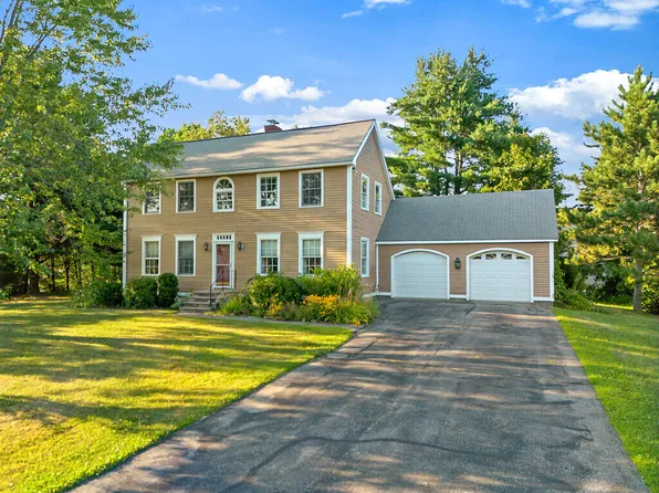 31 Forest Park, Waterville, ME 04901