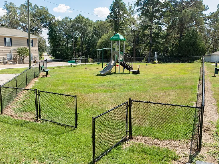 The Grande at Ellisville — Photo 3