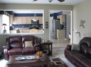 872 Regents Park Dr, Monroe, MI 48161