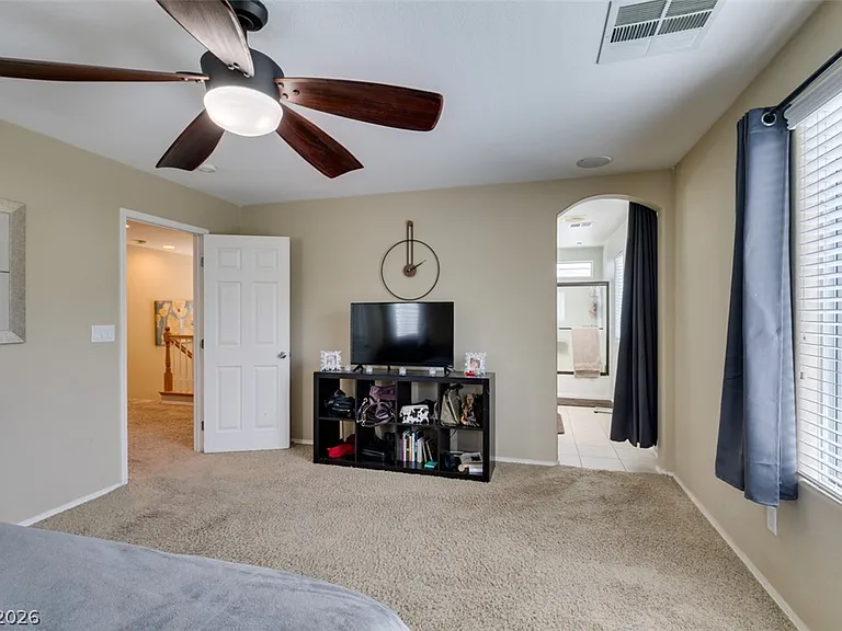 2619 Begonia Valley Ave — Photo 41