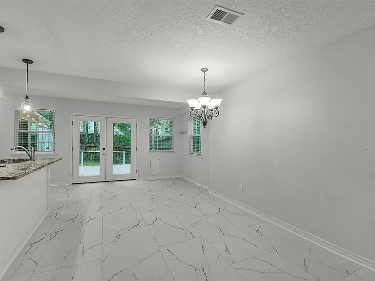 1215 Tejas Blvd — Photo 9