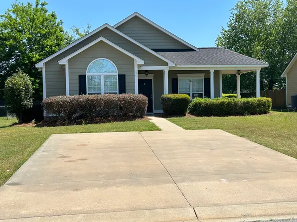 136 Laurelwood Dr, Leesburg, GA 31763