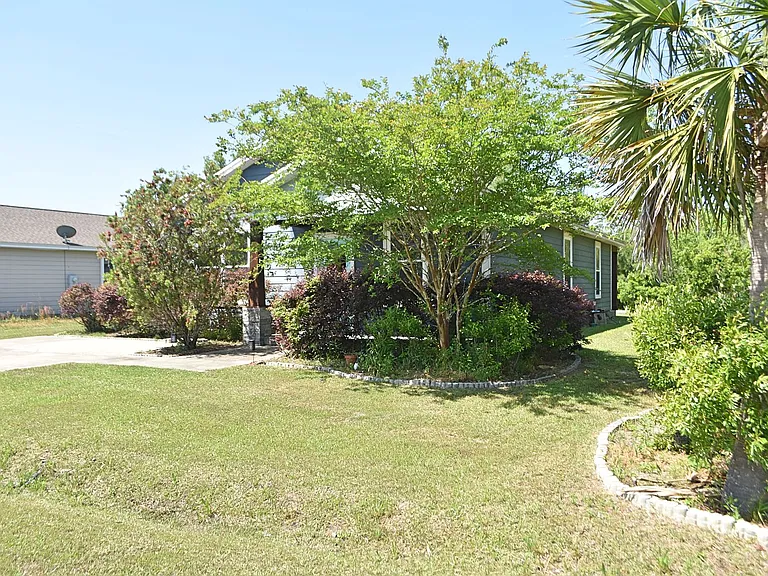 416 Tropical Way — Photo 5